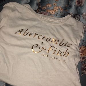 White Abercrombie & Fitch short sleeve